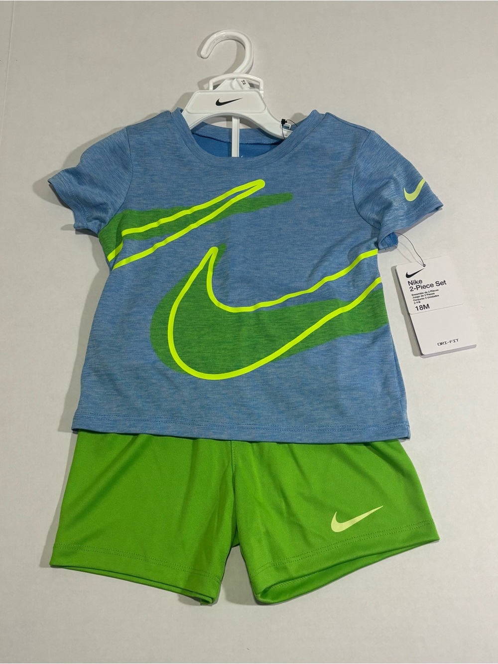 NWT Nike Toddler 2-Piece Dri-FIT Dropset Shorts Set 18M (Minor Defect)